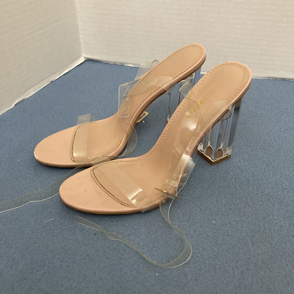 Fashion Nova Women s Beige The Glass Slipper "Maria-2-N"‎ Strappy Heels - SZ 9M